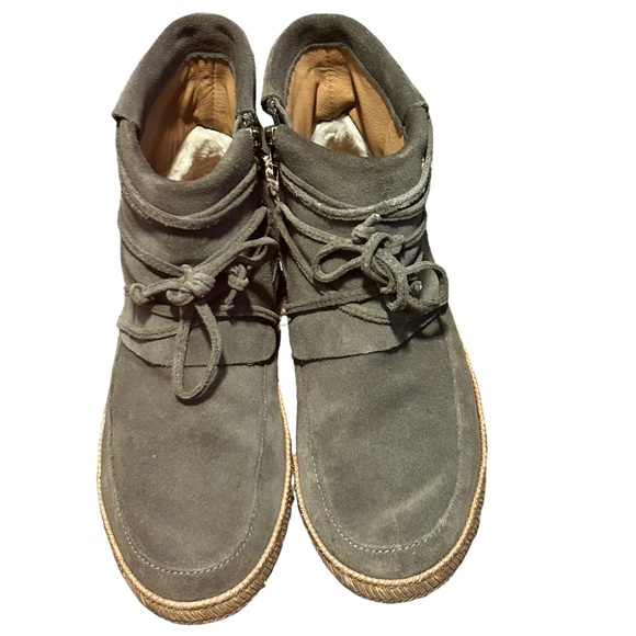 UGG Women's Dark Gray Suede Moccasin/Nomad Lace Up SIde ZIp Ankle Bootie-Size 8 - Picture 4 of 7